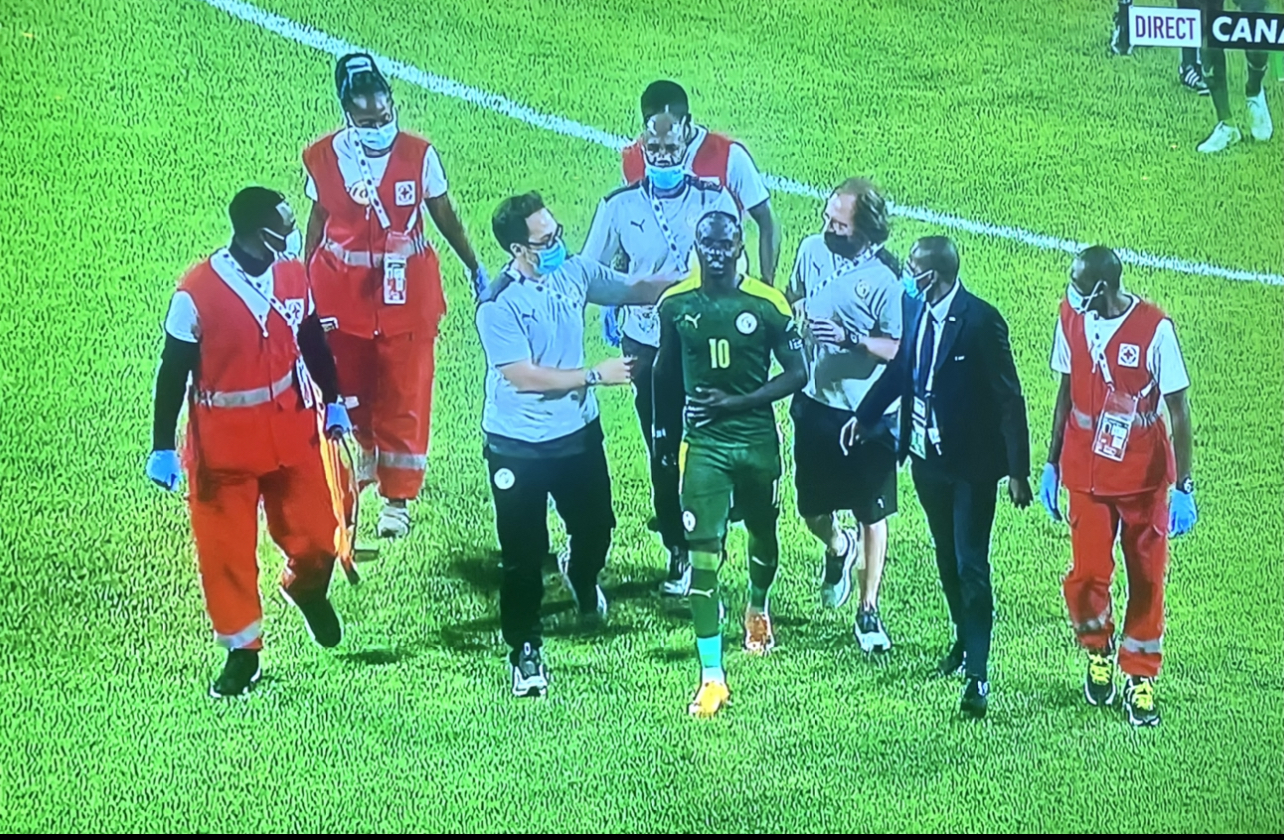 Sénégal Vs Cap-Vert : Sadio Mané sort sur blessure après son but.