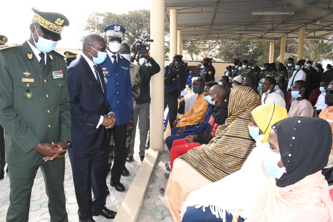 Décoration posthume : Les Sergents Chefs El Hadj Boubacar Bâ et Mamadou Khalidou Diallo élevés Chevaliers de l’ordre national du Lion.