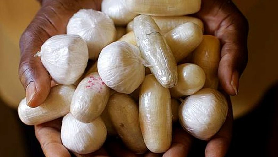 Trafic de drogue en Italie : Un Sénégalais de 16 ans avale 24 boulettes d'héroïne pour échapper aux forces de l'ordre.