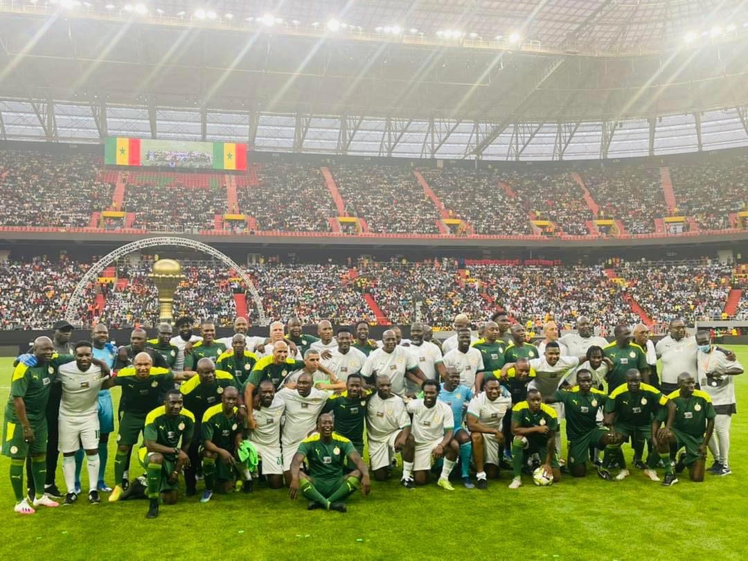 Inauguration du stade Abdoulaye Wade / Choc des légendes : Match nul entre Diouf et Eto'o, Fadiga et Okocha buteurs (1-1)