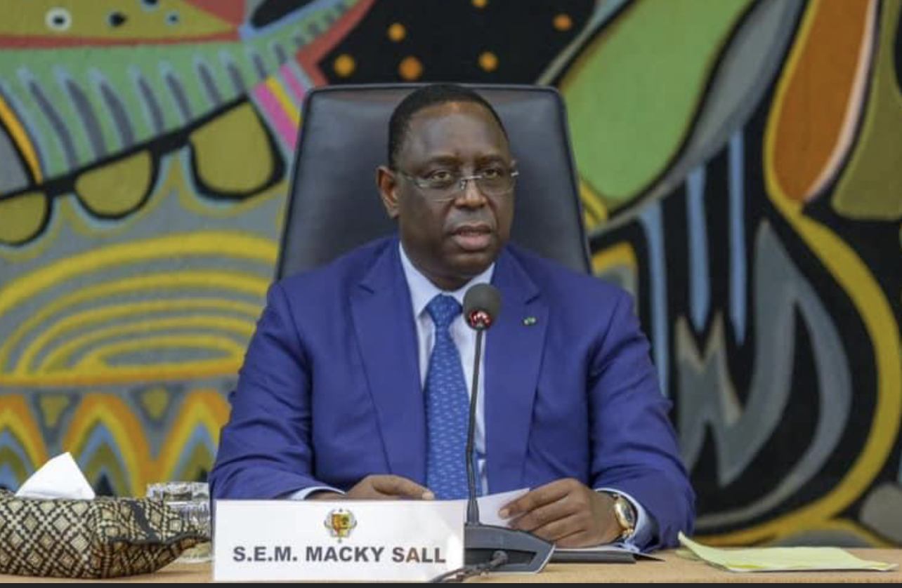 Séries d’inaugurations, baisse des prix des denrées et appel à l’unité nationale : Que cache cette démarche du président Macky Sall ?
