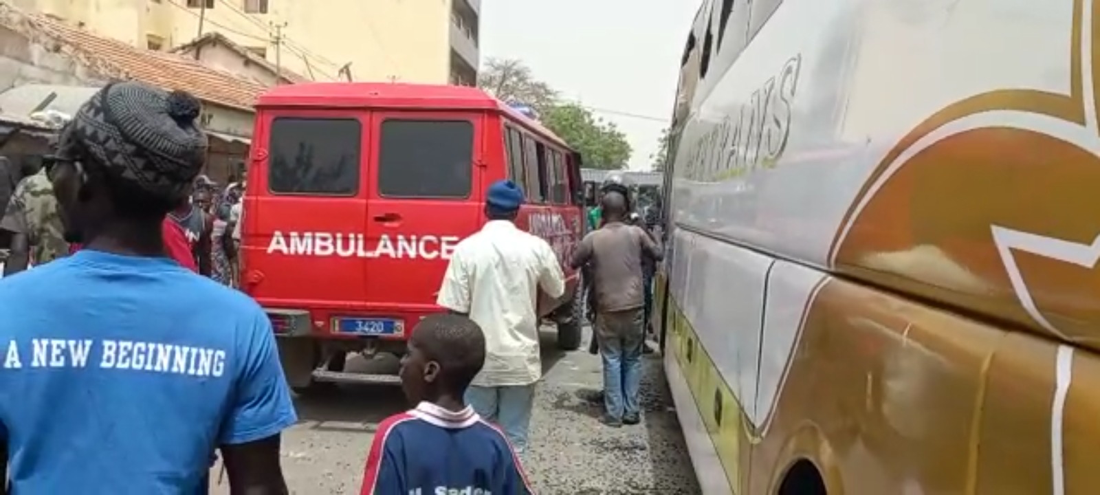 Kaolack : Un bus tue un conducteur de Jakarta.