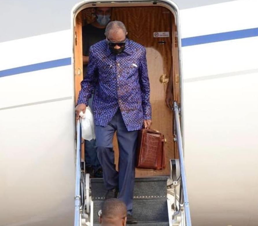 Guinée: l'ancien Président de retour au pays aprés des soins aux Emirats
