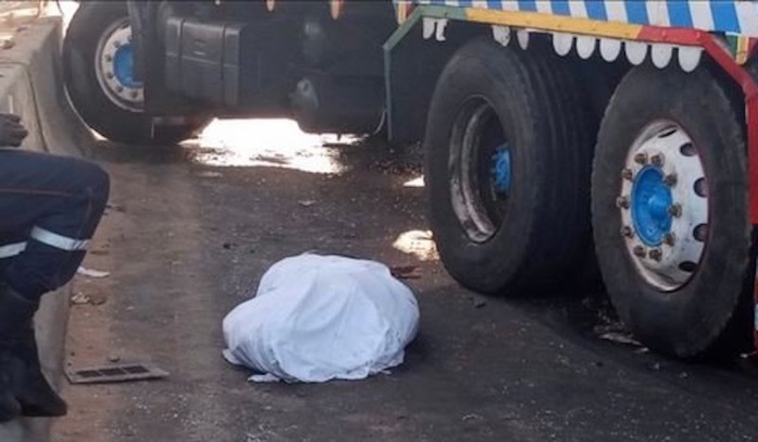 Khodoba / Accident entre un camion et un scooter : Le conducteur de la moto décède sur le coup.