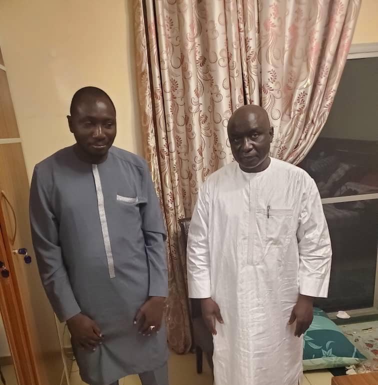 Thiès / Législatives 2022 :  Pape Doumbia remet 3.000 parrainages à Idy et s'engage à travailler pour la victoire de BBY.