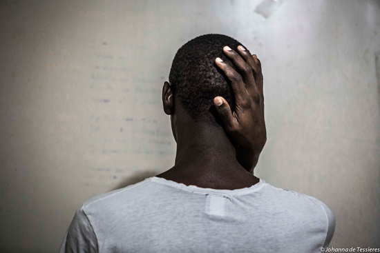 Homosexualité : Arrestation de 12 jeunes âgés entre 18 et 23 ans, dont 2 filles, qui s’adonnaient à des actes contre-nature dans un appartement.