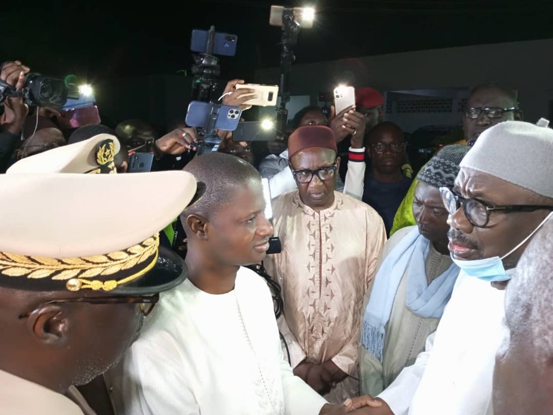 Hôpital Serigne Abdoul Aziz Sy : Le Khalife général des Tijanes a dépêché Serigne Mansour Sy Ibn Dabakh pour représenter la famille.