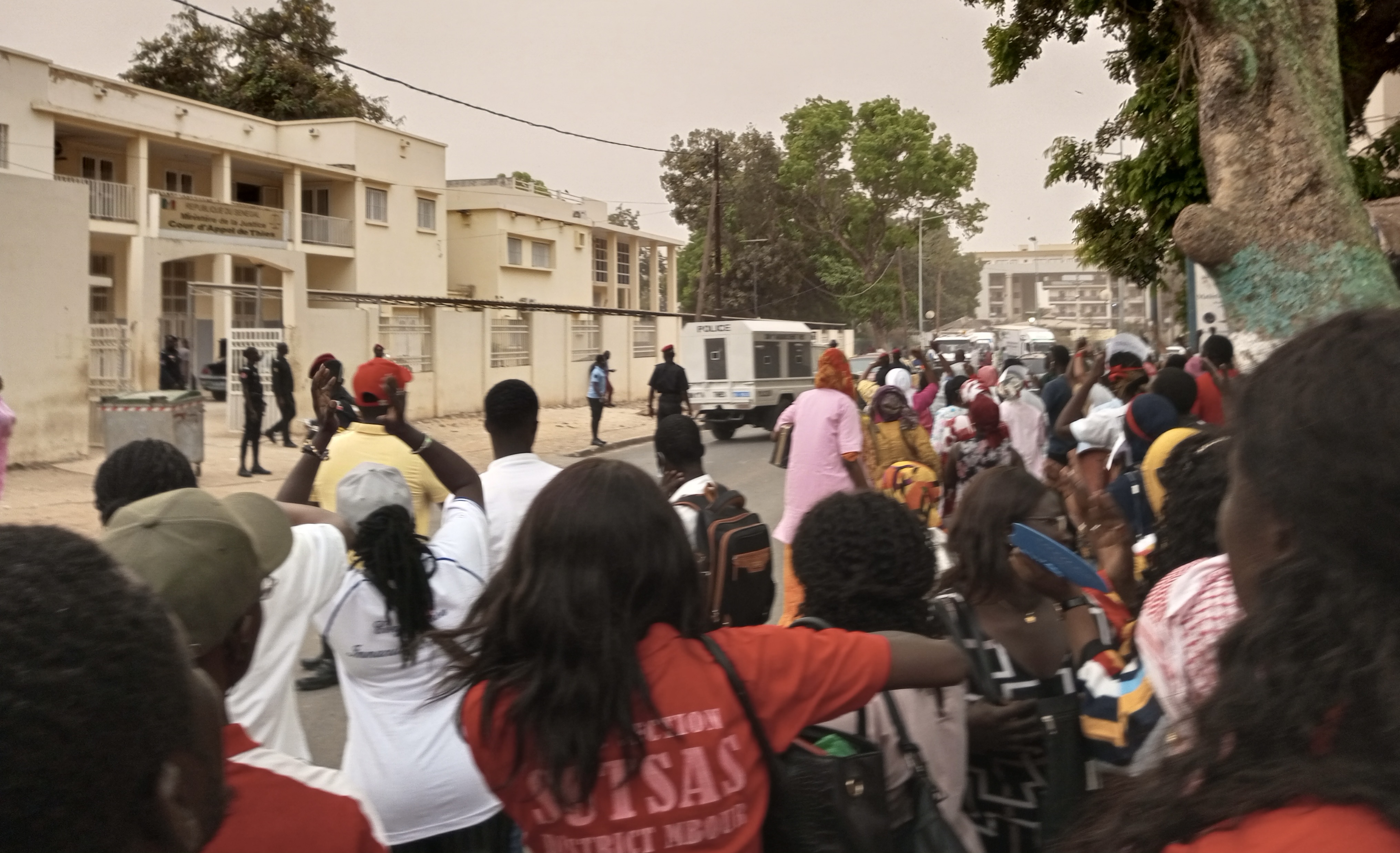 Affaire 11 bébés calcinés à Tivaouane : Les blouses blanches recadrent Abdoul Mbaye, l'Ascosen et S.O.S consommateurs et parlent de « main de l'État dans le dossier »