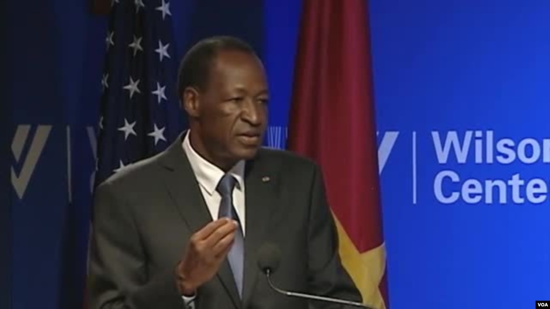 Burkina: le gouvernement confirme que l'ex-président Compaoré est "attendu" en fin de semaine