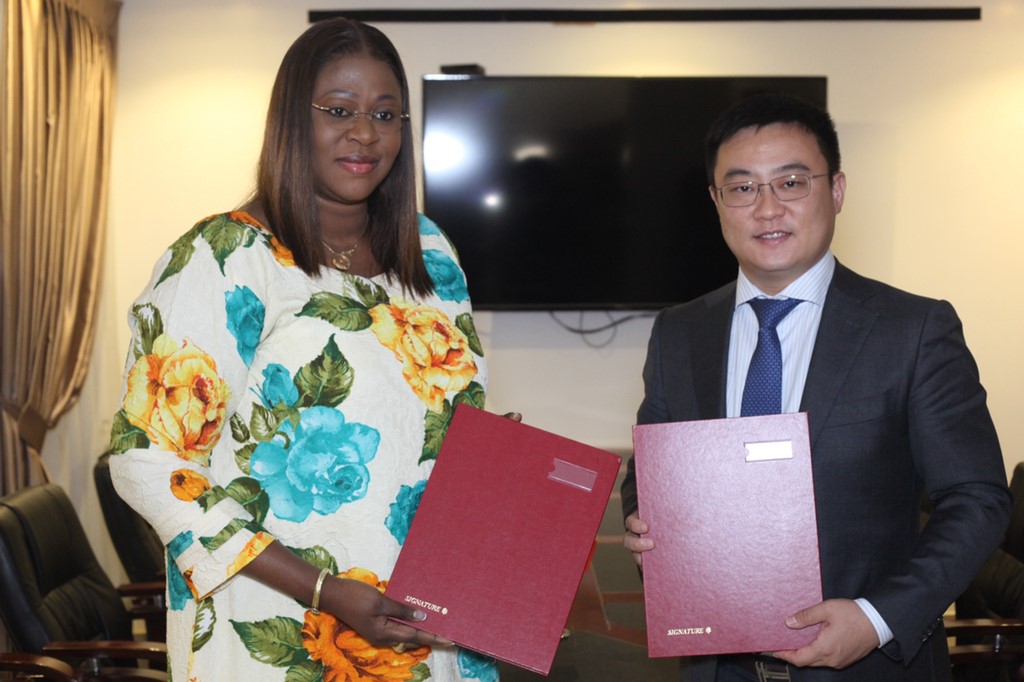 Signature d’un protocole d’accord entre Huawei et le Ministère de la jeunesse sénégalais pour favoriser l’inclusion numérique