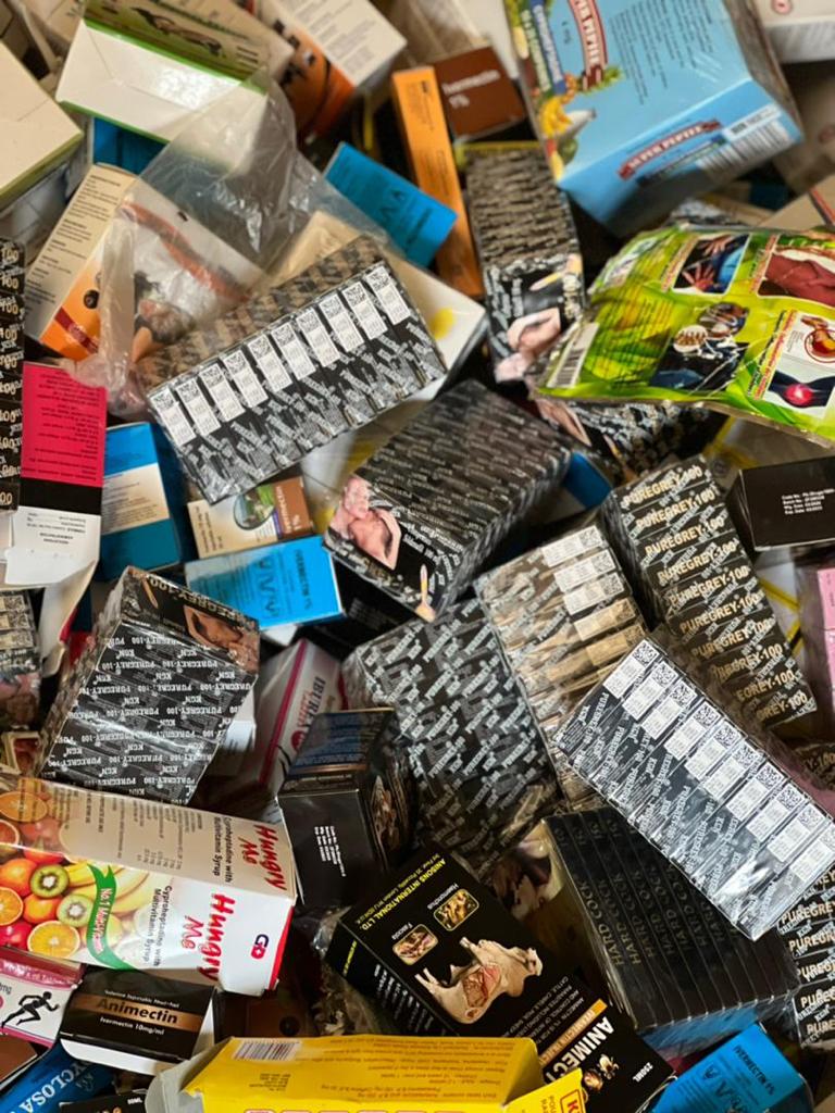 Keur Ayip : La douane procède à la saisie de chanvre indien et de faux médicaments d'une valeur marchande de plus de 143 millions de fcfa.