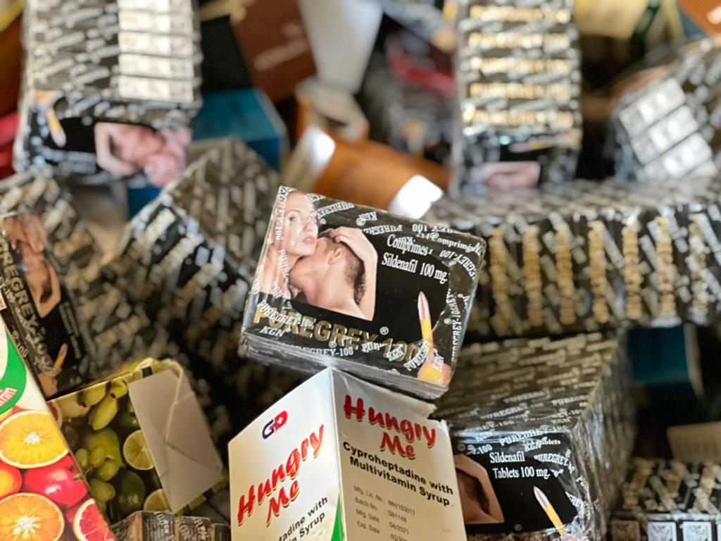 Keur Ayip : La douane procède à la saisie de chanvre indien et de faux médicaments d'une valeur marchande de plus de 143 millions de fcfa.