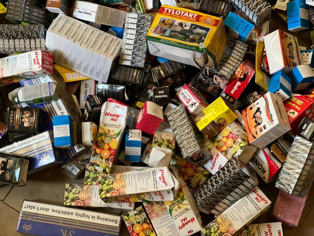 Keur Ayip : La douane procède à la saisie de chanvre indien et de faux médicaments d'une valeur marchande de plus de 143 millions de fcfa.