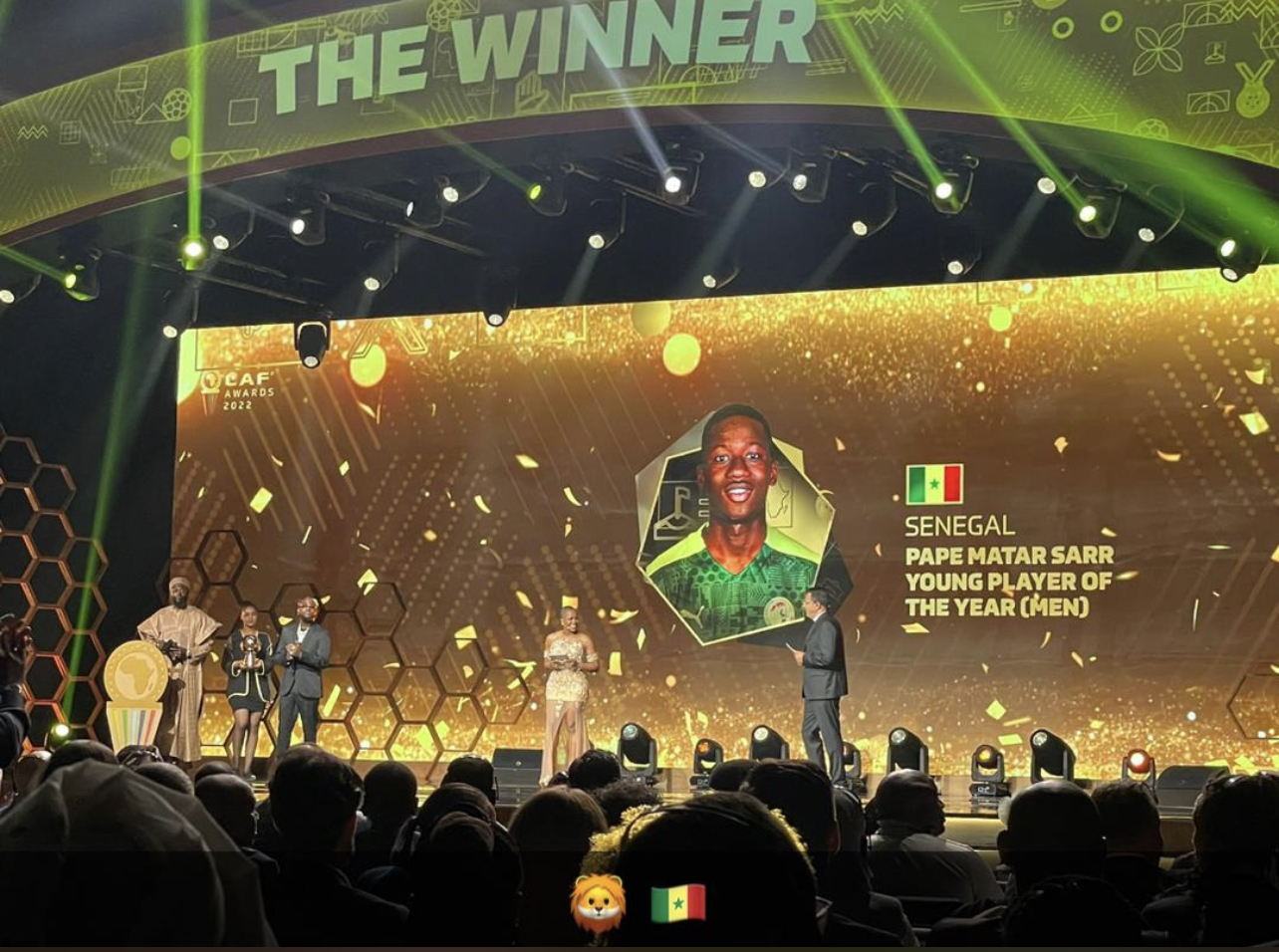CAF AWARDS 2022 : Pape Matar Sarr du Sénégal sacré meilleur jeune joueur africain de l’année