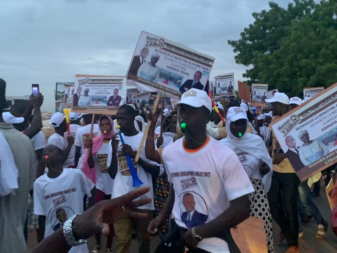 (Photos) Législatives2022 / Caravane de Mimi à Thiès : Grande mobilisation du Ministre Alioune  Sarr, maire de Notto Diobass, en images....