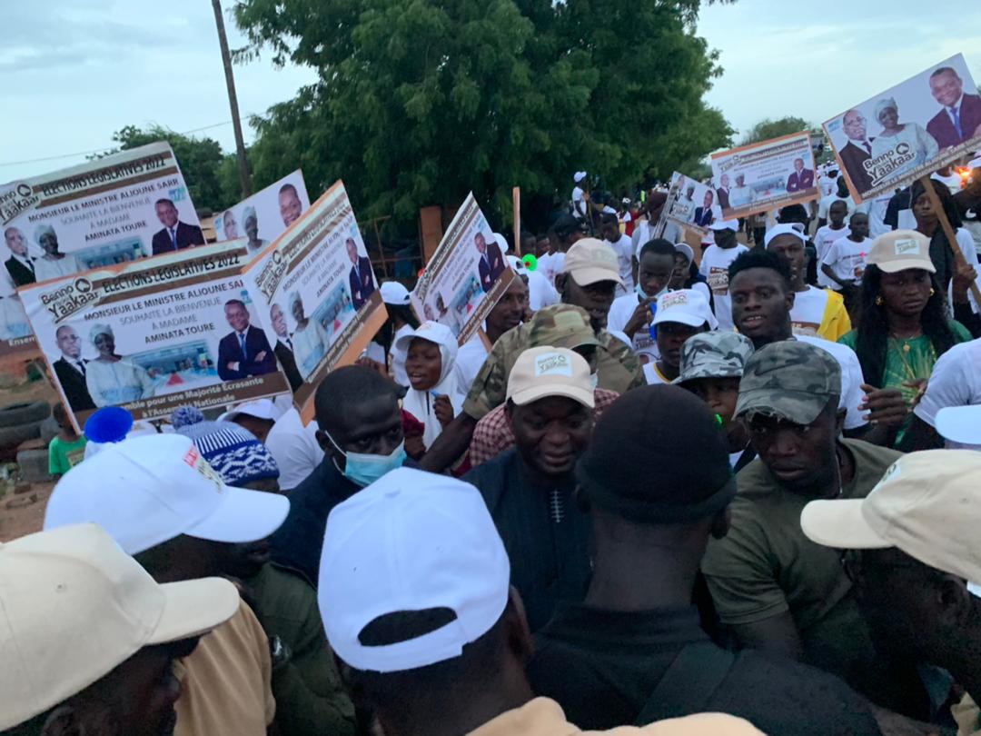 (Photos) Législatives2022 / Caravane de Mimi à Thiès : Grande mobilisation du Ministre Alioune  Sarr, maire de Notto Diobass, en images....
