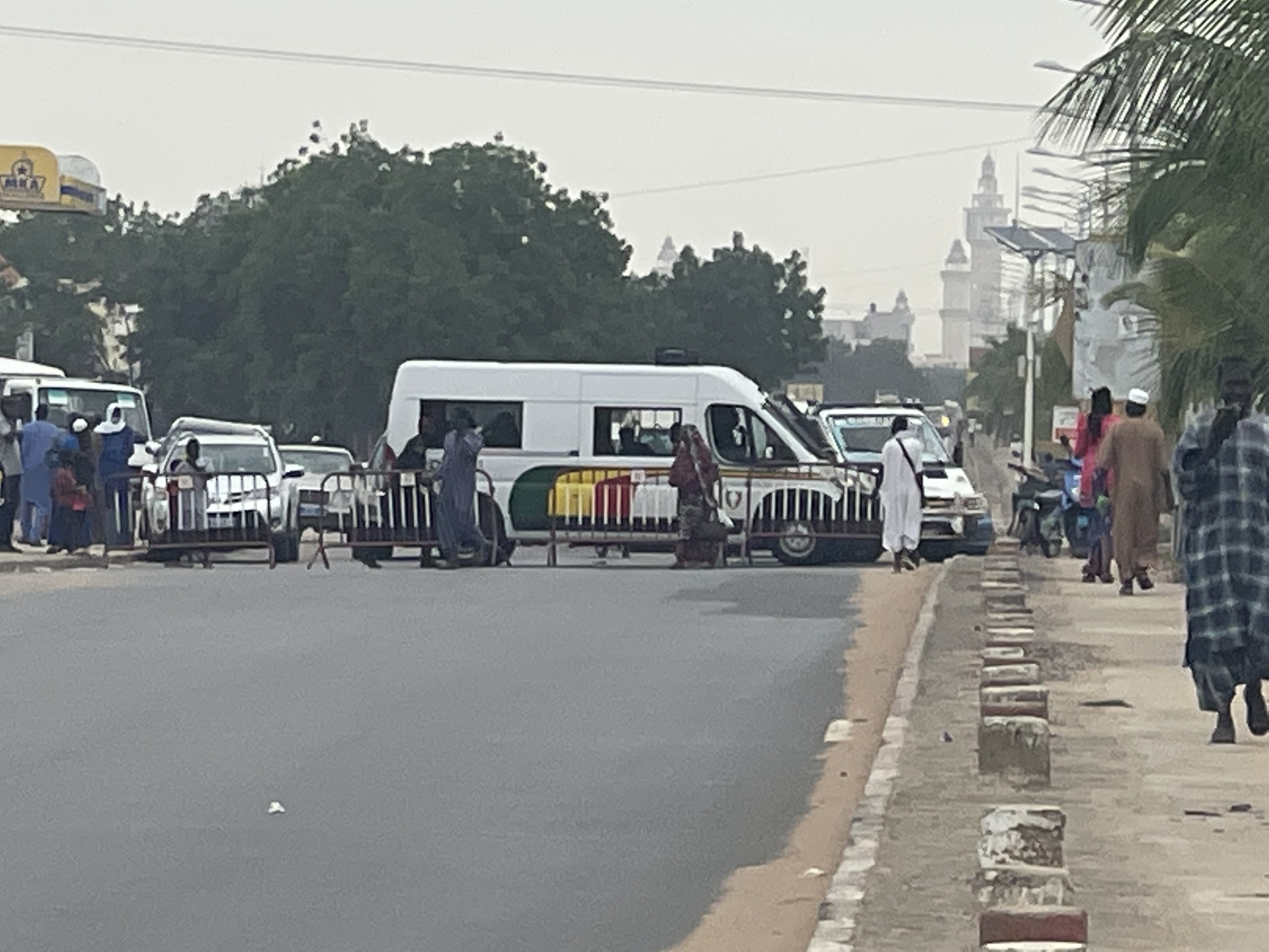 VOTE À TOUBA - Impresionnant dispositif sécuritaire installé… Le tronçon Touba-Mbacké fermé dans un sens et présence massive des personnes du 3ème âge 