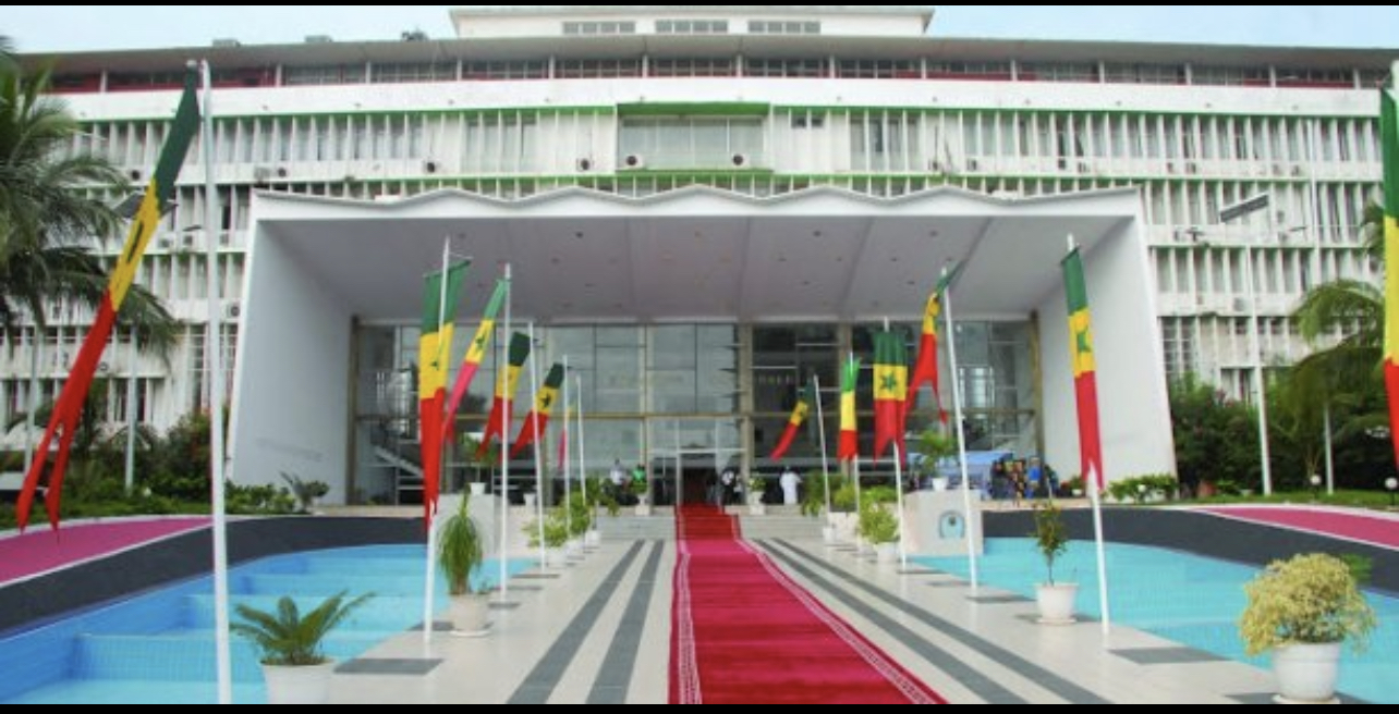 Scrutin du 31 Juillet - Nombre de députés obtenus : Qui sont les partis politiques gagnants et perdants de ces élections ?