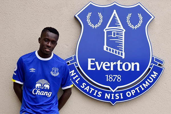 Mercato : Idrissa Gana Guèye s'éloigne d'Everton…