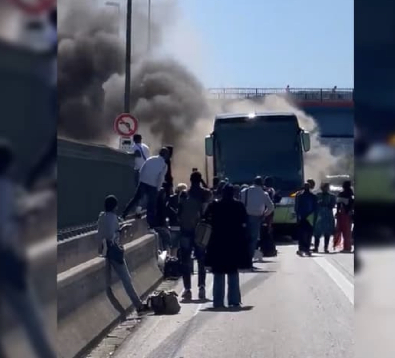 Air Sénégal : un vol à destination de Lyon atterrit à Marseille, et les passagers mis dans un bus qui prend feu sur l'autoroute.