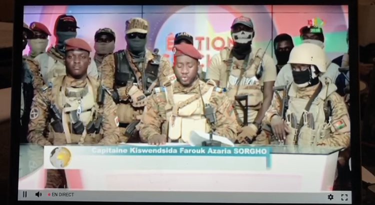 Coup d’Etat au Burkina Faso : le chef de la junte démis de ses fonctions, annoncent des militaires à la télévision.