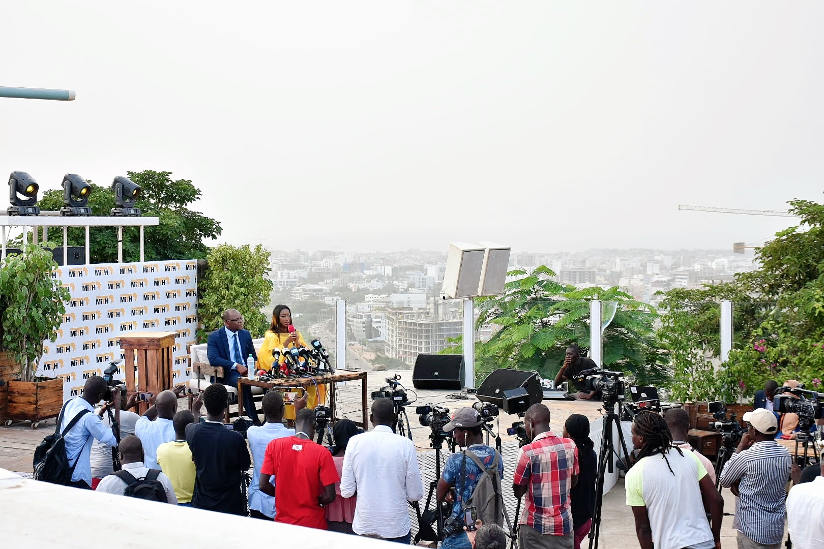 Lancement AFRICA MITH 2023 : Revivez les temps forts de la conférence de presse avec Hapsatou Sy et ses invités...