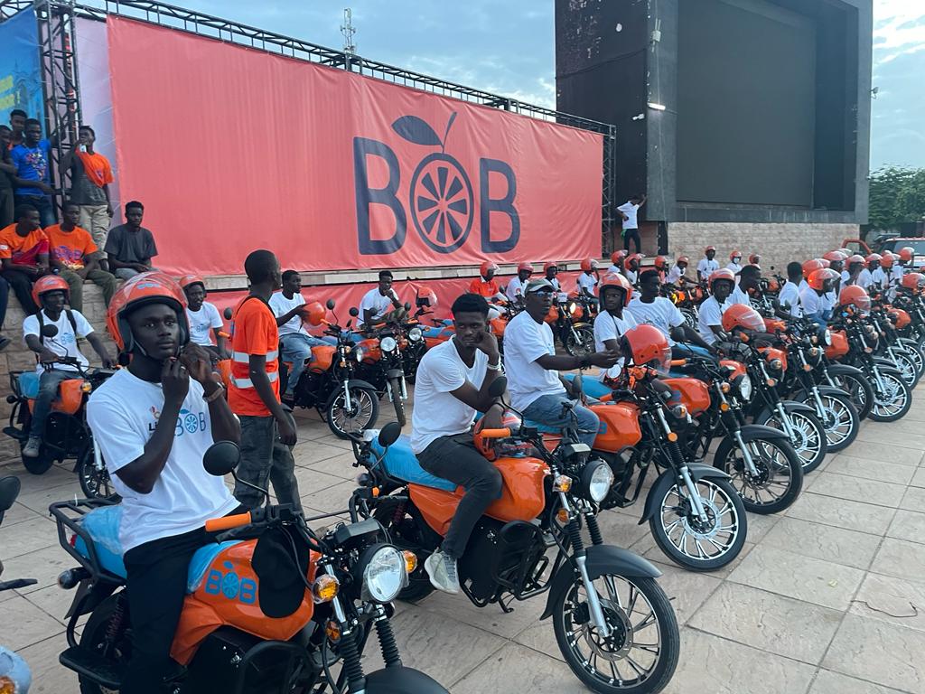 Partenariat Public-Privé : Près de 125 000 jeunes vont bénéficier de motos 100% électriques de l’entreprise BOB ECO Ltd.
