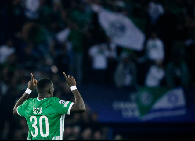 Ligue des champions : Le défenseur sénégalais, Abdoulaye Seck, claque un doublé contre le PSG et fait tomber un record…