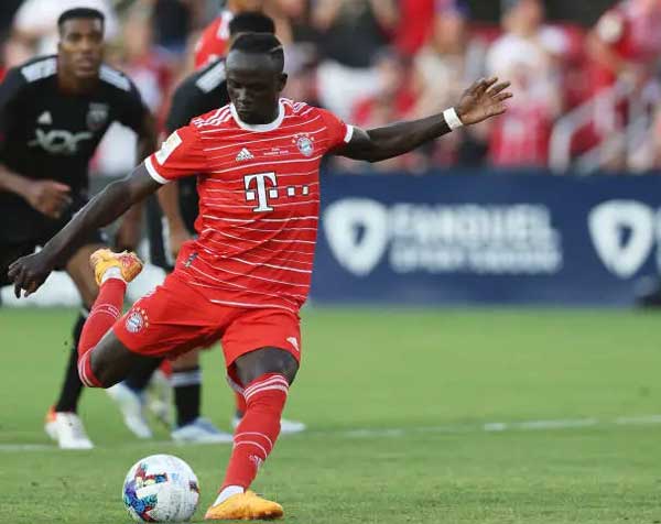 Bundesliga : Sadio Mané rate un penalty avec le Bayern Munich mais se rattrape bien…