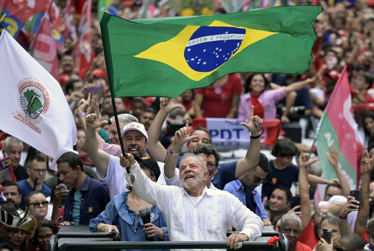 Brésil: Lula l'insubmersible est de retour