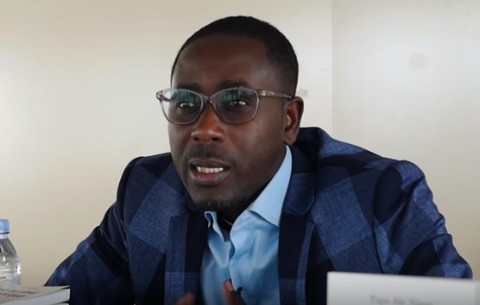Arrestation de Pape Alé Niang : Le ROADDH et la CoSeDDH dénoncent « une violation de la Déclaration des principes sur la liberté d’expression de l’Union Africaine »