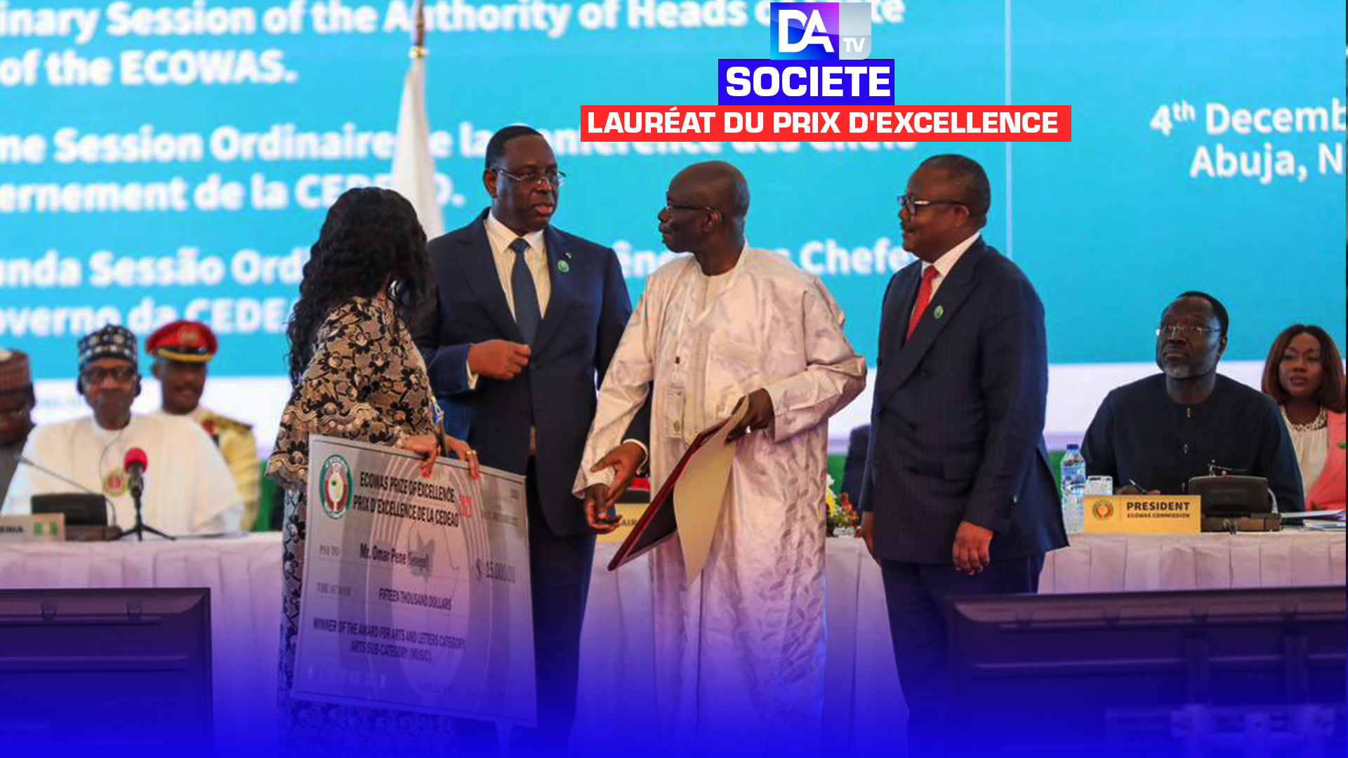 Lauréat du Prix d'Excellence de la CEDEAO : Le président Macky Sall félicite Oumar Pène.
