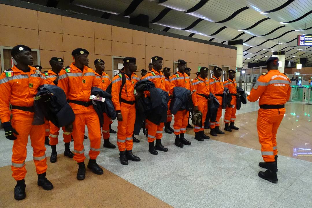 Séisme en Turquie et en Syrie: Le détachement des Sapeurs-pompiers sénégalais a quitté Dakar ce matin( images).