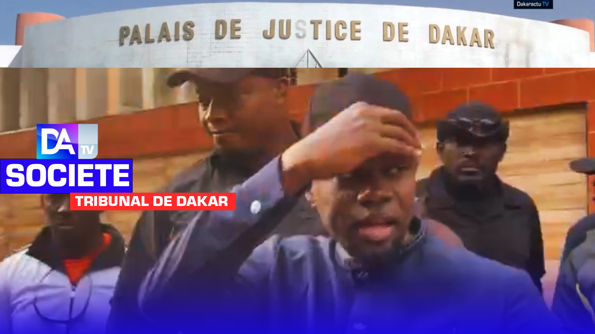 Tribunal de Dakar : arrivée spectaculaire du leader Ousmane Sonko à la salle du Tribunal Correctionnel