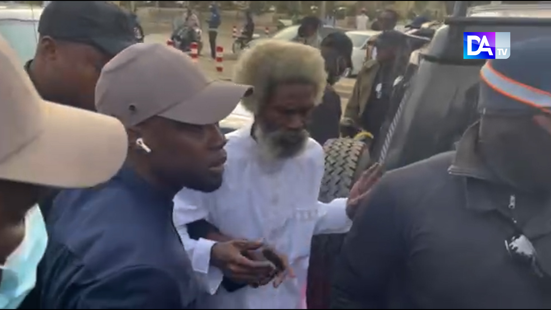 Affaire 29 milliards PRODAC / Maître Ciré Clédor Ly, avocat de Sonko : « Message urgent à la communauté nationale et internationale »
