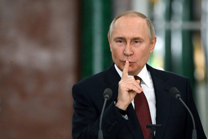Mandat d'arrêt contre Poutine: Moscou dénonce une décision "insignifiante" et "dénuée de sens"
