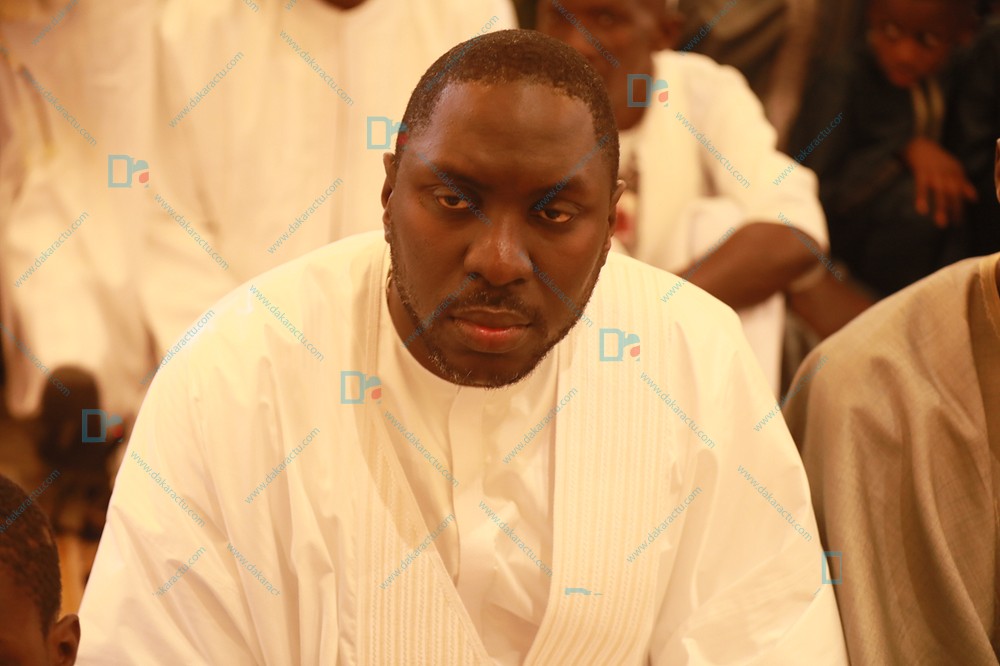 Korité 2023 : Les clichés des meilleurs moments de la prière à Massalikoul Djinane avec Youssou Ndour et Cie … (Photos)
