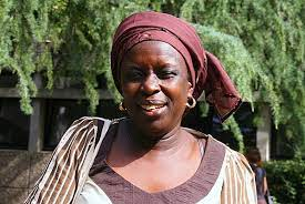 Hommage à Madjiguène Cissé  figure féminine emblématique des « SAINT- BERNARD » et  première porte parole de la coordination  nationale des sans papiers