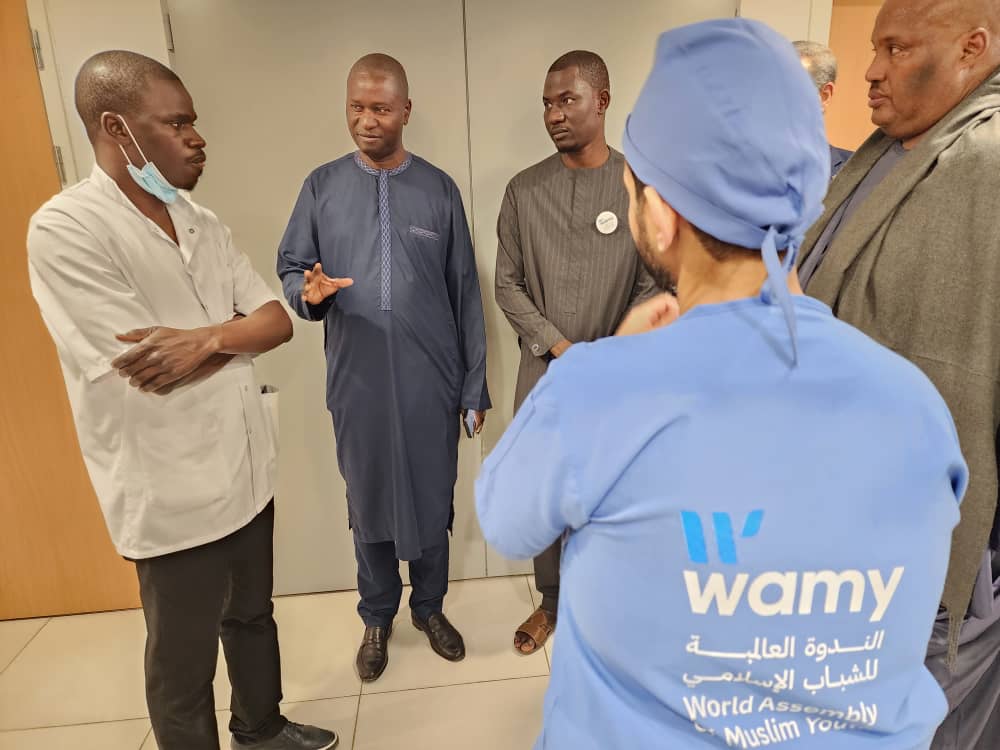 Visite en images d'une délégation medicale de l'ONG WAMY à Touba
