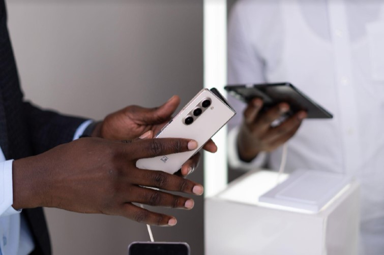 Samsung Galaxy Z Flip5 et Galaxy Z Fold5 : Flexibilité et polyvalence sans compromis