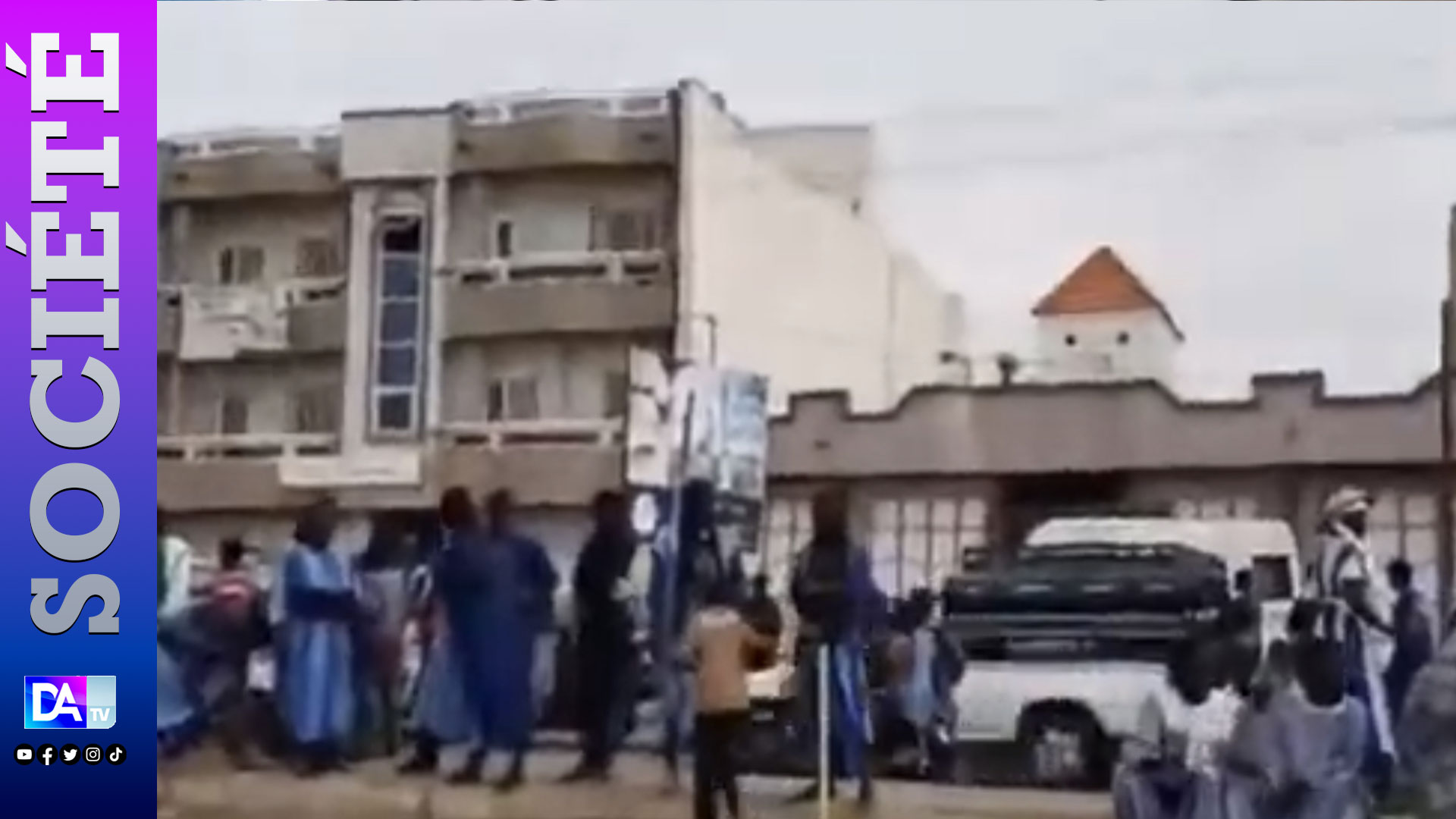 TOUBA- MBACKÈ / Les pro-Sonko démarrent une manifestation qu’ils  seront obligés d’abandonner dès l’arrivée des Baayfall