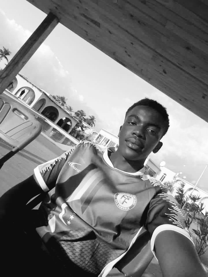 Football - Éliminatoires mondial 2026 : Un supporter comorien tué en plein match, par un coup de feu