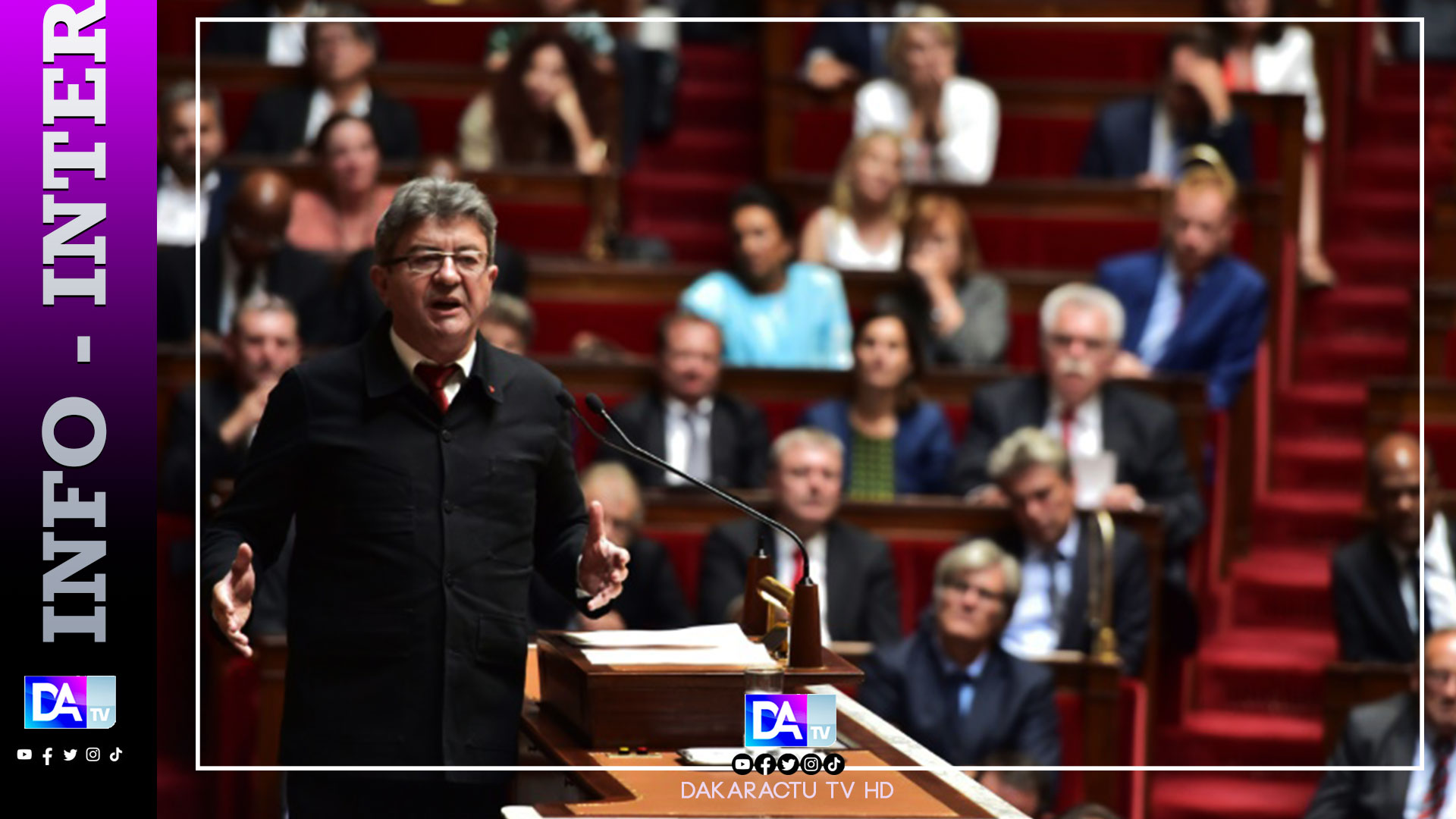Vote de rejet: "Ca sent le bout du chemin" pour Darmanin et sa loi immigration, juge Mélenchon