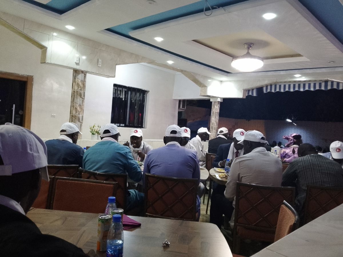 KOLDA : Un dîner-débat organisé par le mouvement Kolda Debout d’Abdourahmane Balde (DG/LONASE/bby) pour l'élection d'Amadou Ba en 2024.