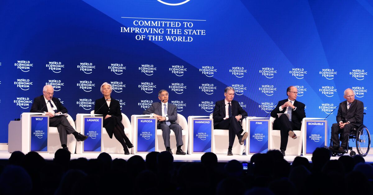 Oxfam : Tandis que des " inégalités obscènes " se creusent entre riches et pauvres, le premier trillionnaire apparaîtra dans 10 ans