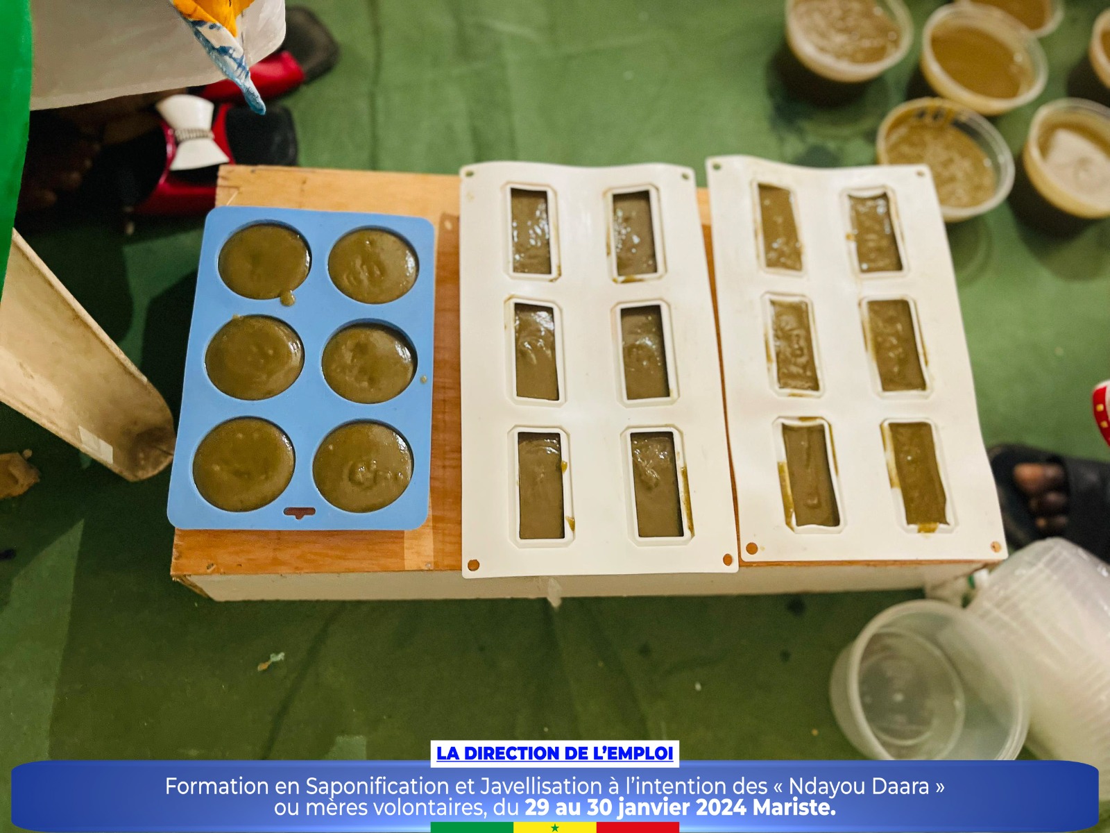 DIRECTION DE L’EMPLOI - Formation en saponification et javellisation déroulée au profit des « Ndéyou Daara » ou mères volontaires