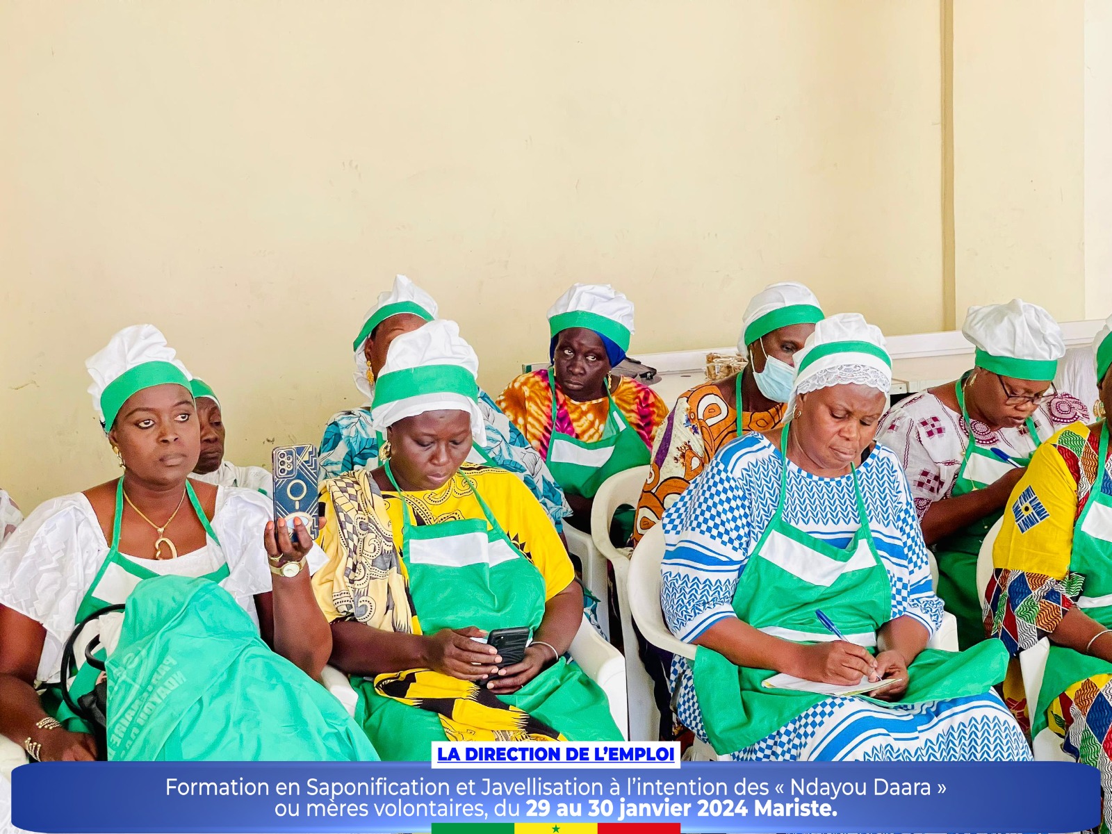 DIRECTION DE L’EMPLOI - Formation en saponification et javellisation déroulée au profit des « Ndéyou Daara » ou mères volontaires