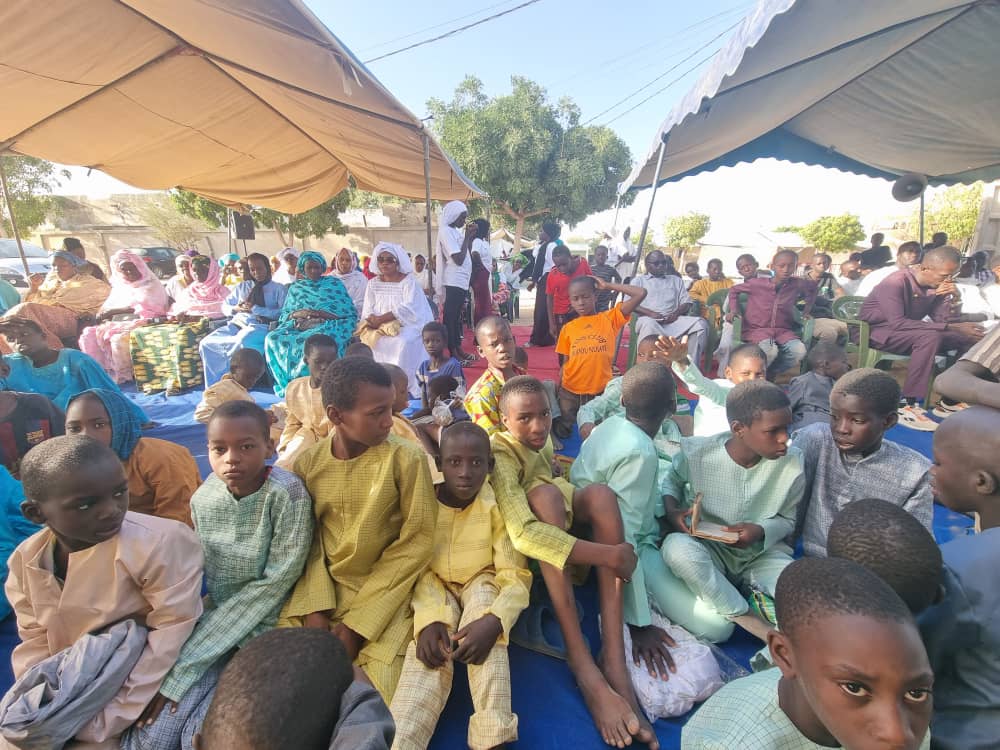 Thiès / Korité 2024 : Mamadou Thiam dit le "Médiateur" habille 250 élèves coraniques, des Serigne Daara...
