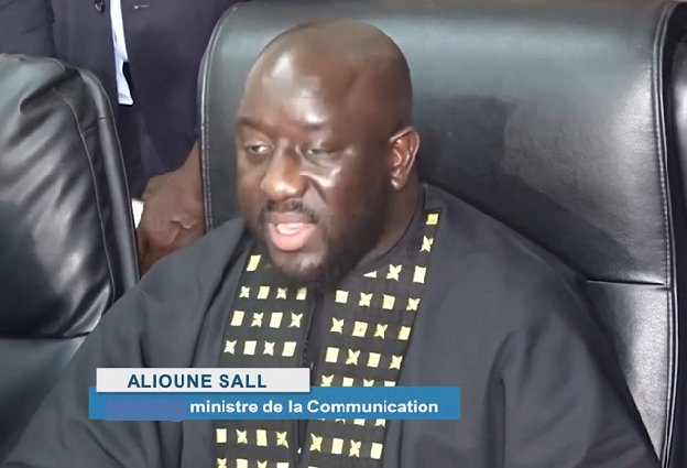 Décès de Mbaye Sidy Mbaye : le ministre de la Communication s'incline devant la mémoire d'un professionnel admirable et rigoureux