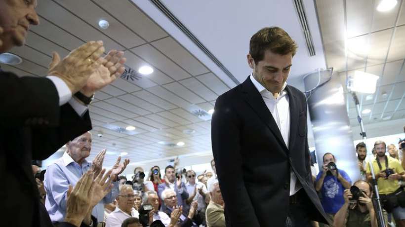Le monde du football rend hommage à Iker Casillas